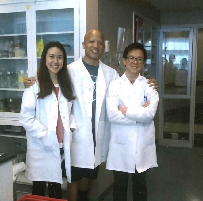 Undergraduates being mentored in our lab by Eddy Wang.